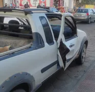 Imagem ilustrativa da imagem Carro estacionado explode e motorista sai ileso no Espírito Santo