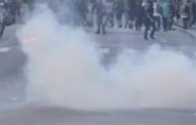 Imagem ilustrativa da imagem Justiça nega pedido para proibir uso de gás lacrimogêneo em protestos