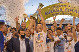 Imagem ilustrativa da imagem Com empate em casa, Aparecidense é campeã brasileira da Série D