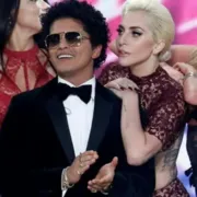 Imagem ilustrativa da imagem Lady Gaga e Bruno Mars são cotados para o VillaMix em 2022