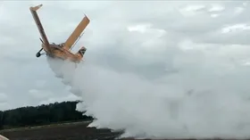Imagem ilustrativa da imagem Avião cai em fazenda após asas se quebrarem