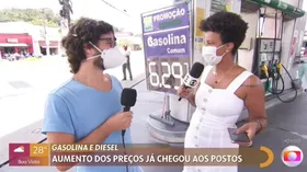 Imagem ilustrativa da imagem Ao vivo, entrevistado solta "fora, Bolsonaro" no Encontro e faz apresentador rir; assista