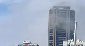 Imagem ilustrativa da imagem Incêndio atinge torre de Shopping