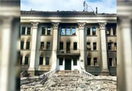 Imagem ilustrativa da imagem Ucrânia confirma 300 mortos em ataque a teatro, em Mariupol