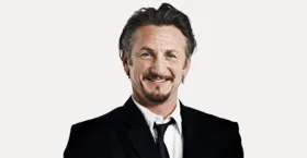 Imagem ilustrativa da imagem Para sair da Ucrânia, Sean Penn diz ter abandonado carro e caminhado 'por milhas'