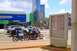 Imagem ilustrativa da imagem Novo aumento de combustível pode quebrar alguns postos, diz presidente do Sindiposto