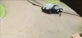 Imagem ilustrativa da imagem Suspeito de matar policial pula de carro em movimento e foge