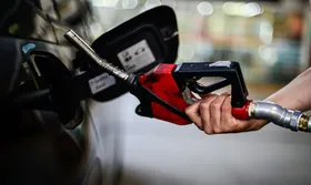 Imagem ilustrativa da imagem Petrobras anuncia redução de 4,8% no preço da gasolina nas refinarias