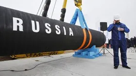 Imagem ilustrativa da imagem AIE: embargo da UE levaria produção de petróleo russo ao menor patamar em 18 anos