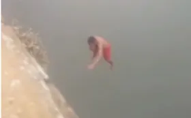 Imagem ilustrativa da imagem Homem desaparece após pular de ponte em Rio Verde