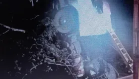 Imagem ilustrativa da imagem Homem é resgatado após carreta sair da pista e cair em ribanceira