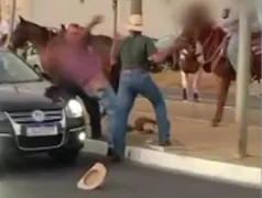 Imagem ilustrativa da imagem PM é suspeito de agredir homem durante cavalgada em rua de Mineiros