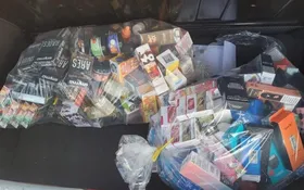 Imagem ilustrativa da imagem Mais de 300 cigarros eletrônicos contrabandeados são apreendidos em Rio Verde