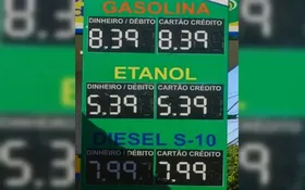 Imagem ilustrativa da imagem Preço da gasolina chega a R$ 8,39 em Goiânia após reajustes dos preços