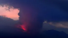 Imagem ilustrativa da imagem Vulcão Sakurajima, no Japão, entra em erupção