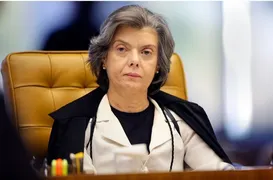 Imagem ilustrativa da imagem Cármen Lúcia é eleita ministra efetiva do TSE