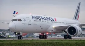 Imagem ilustrativa da imagem Pilotos da Air France brigam durante voo